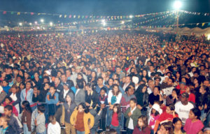 crowd-1436363-1599x1025
