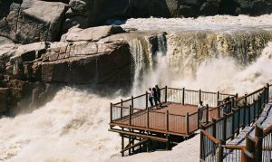 augrabies-water-fall-2-1398355-660x395