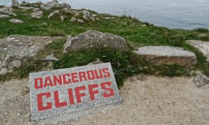 dangerous-1040641-660X395 Image by Andrew Martin from Pixabay